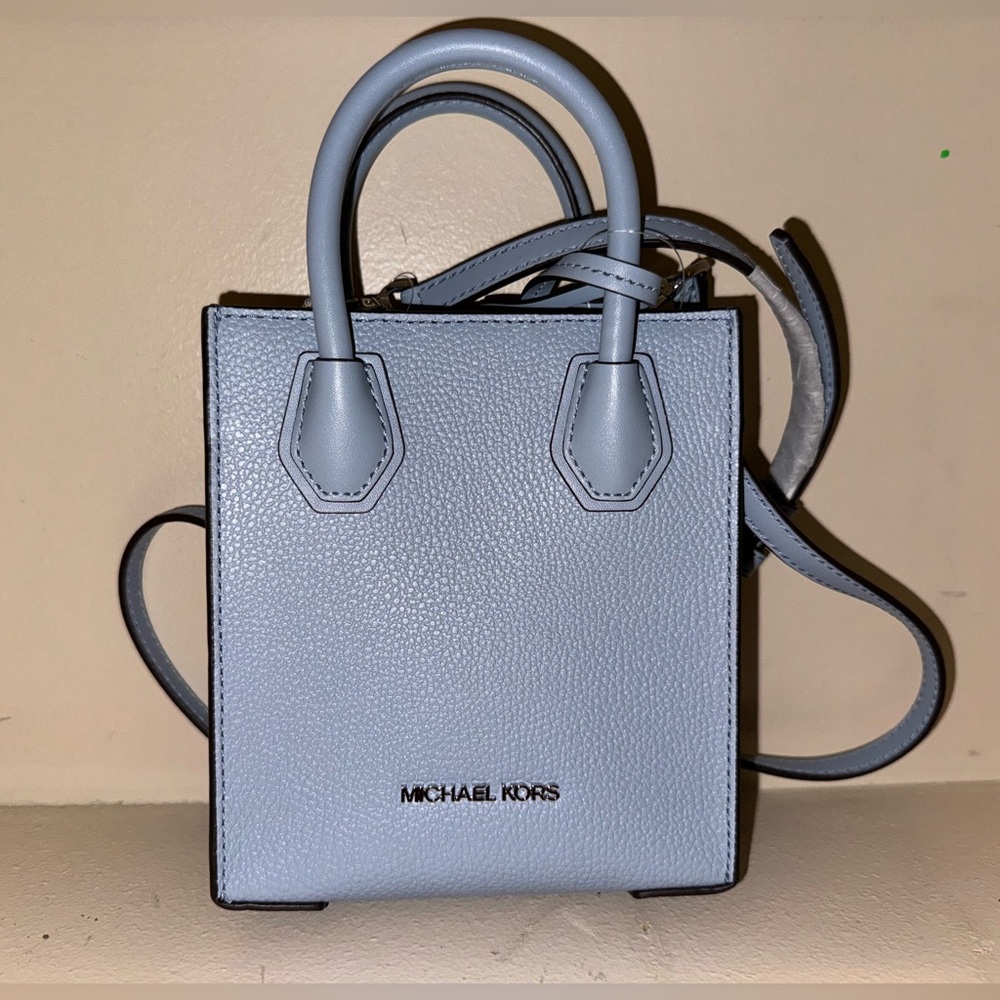 NWOT - Michael Kors Mercer Extra-Small Pebbled Leather Crossbody Bag
